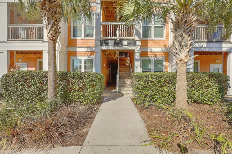 2211 Chatelain Way, Mount Pleasant, SC 29464