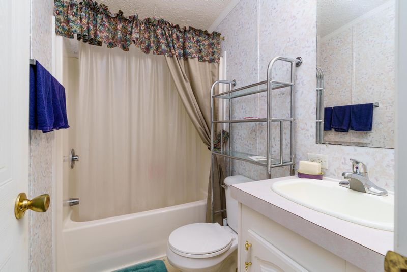 6051 Roper Run Rd, Ravenel, SC 29470