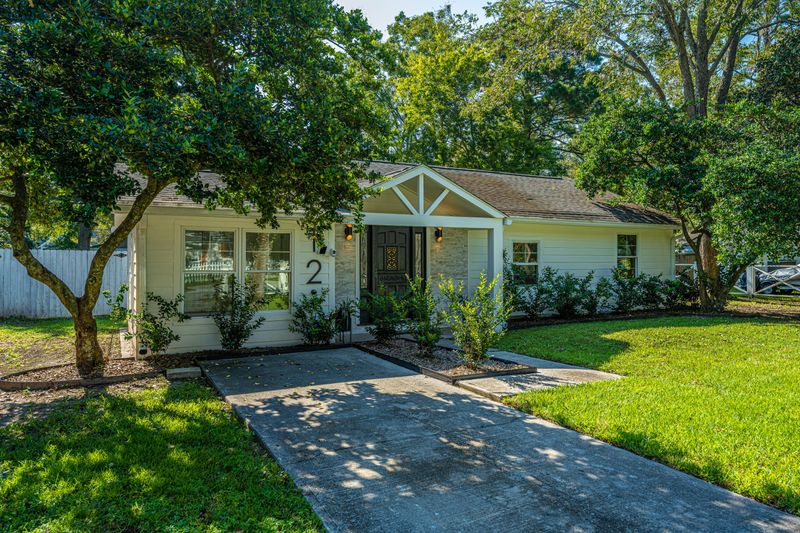 12 Pearl St, Mount Pleasant, SC 29464