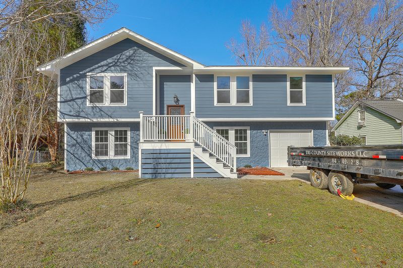 125 Canaberry Cir, Summerville, SC 29483