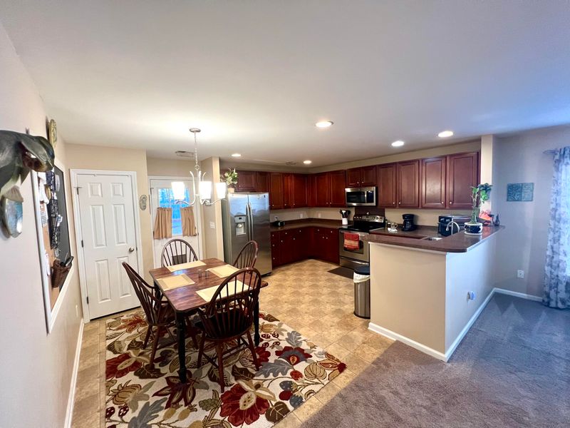 333 Briarbend Rd, Goose Creek, SC 29445