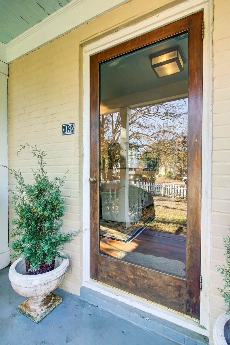13 Colleton Dr, Charleston, SC 29407