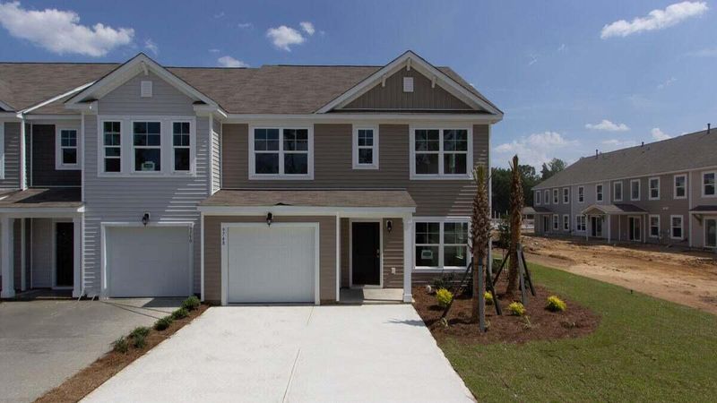 129 East Sunrise Ln, Summerville, SC 29486