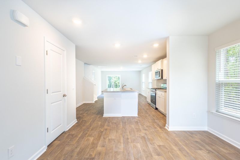 139 East Sunrise Ln, Summerville, SC 29486