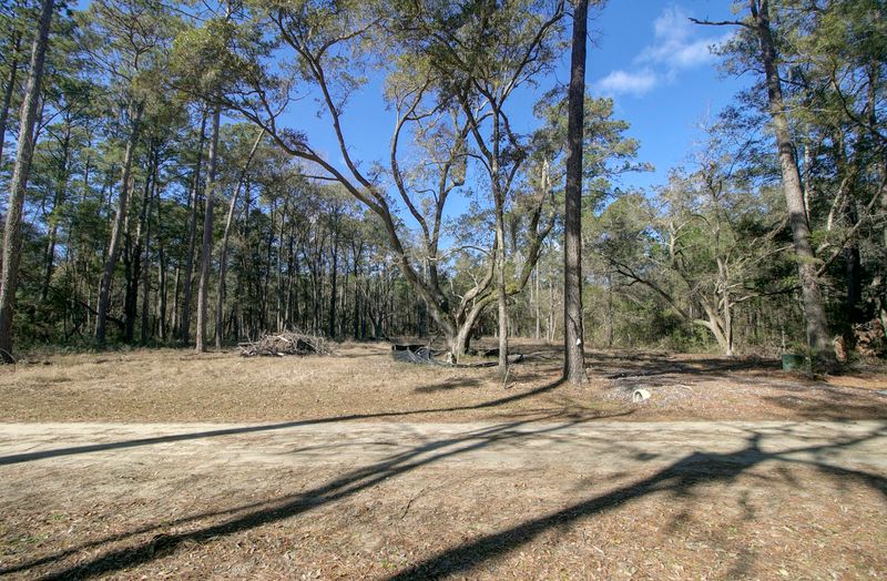 0 Chaplin Garden Ln, Edisto Island, SC 29438