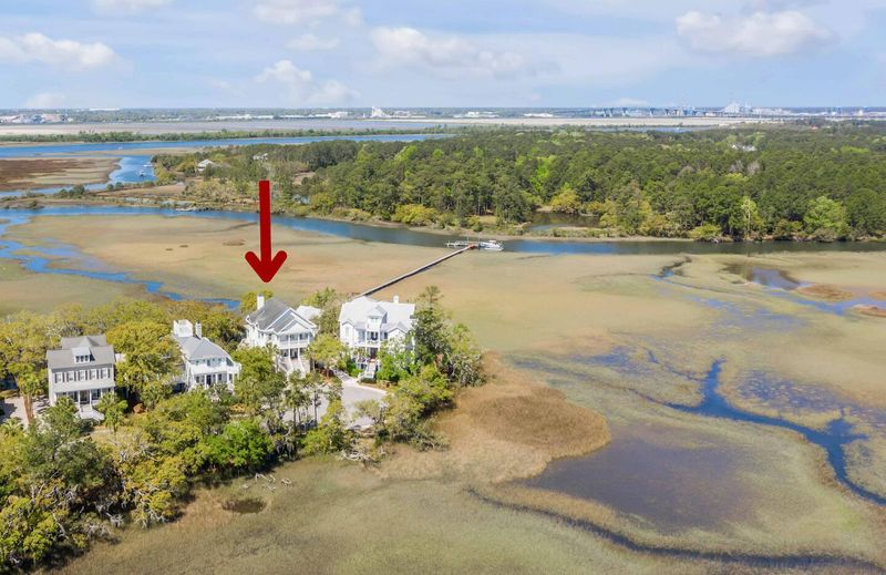 863 Dunham St, Daniel Island, SC 29492