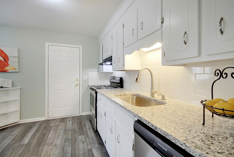115 Garbon Dr, Summerville, SC 29485