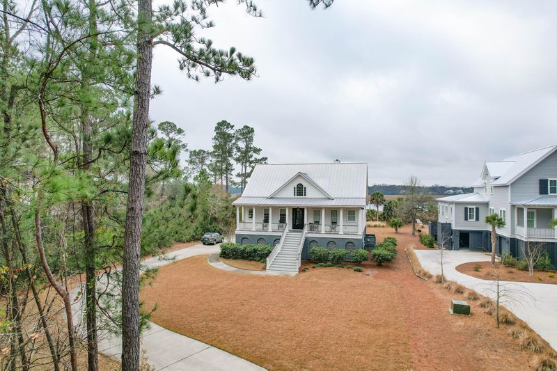 4616 Cape Island Dr, Awendaw, SC 29429