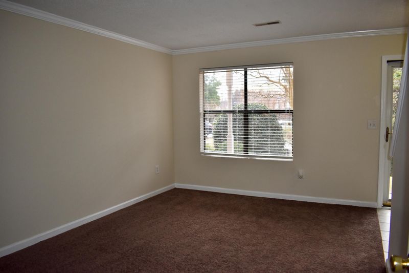 1930 Tropicana Rd #11-A, North Charleston, SC 29406