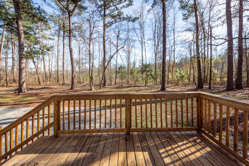 131 Magnolia St, Bonneau, SC 29431