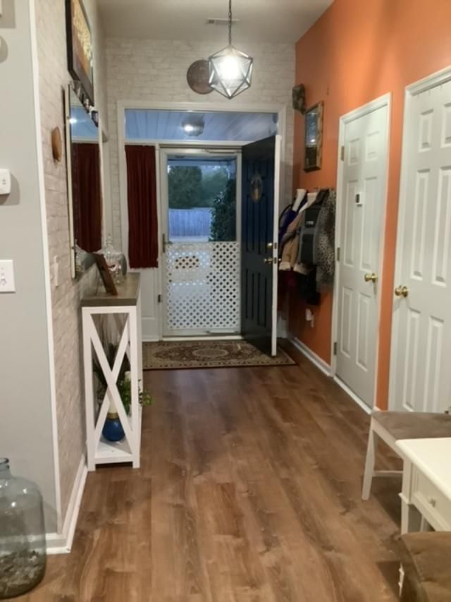 302 Burton Ave, Summerville, SC 29485