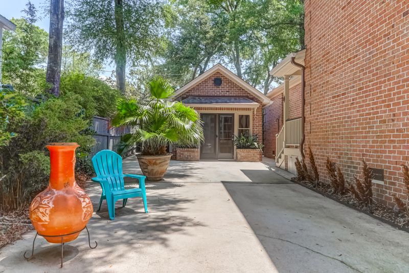 418 Royall Ave, Mount Pleasant, SC 29464