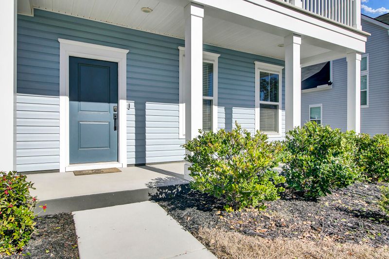 505 Spring Hollow Dr, Charleston, SC 29492