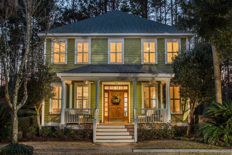 752 Preservation Pl, Mount Pleasant, SC 29464