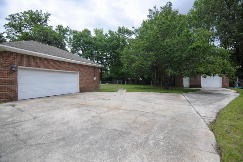 1215 Old Fort Rd, Moncks Corner, SC 29461