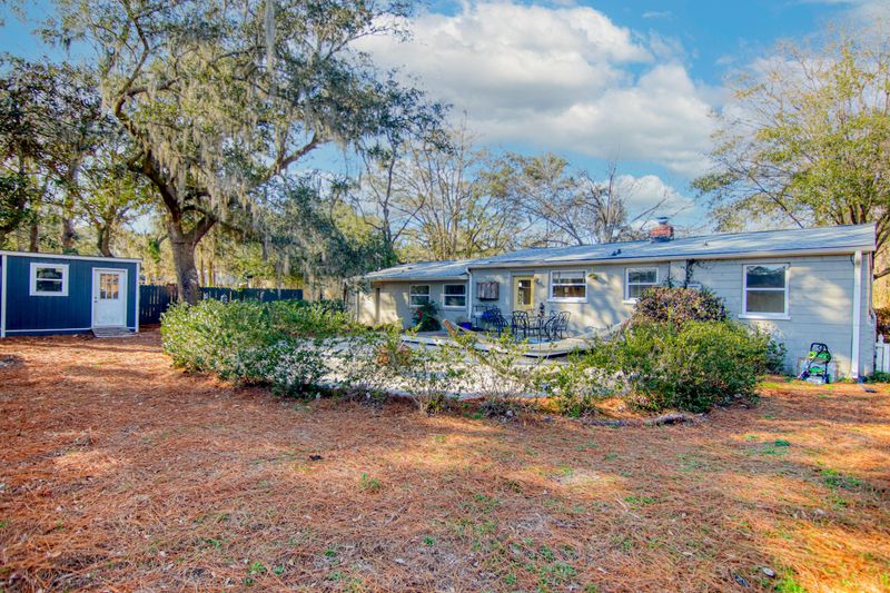 1743 Mchenry Ave, Charleston, SC 29412