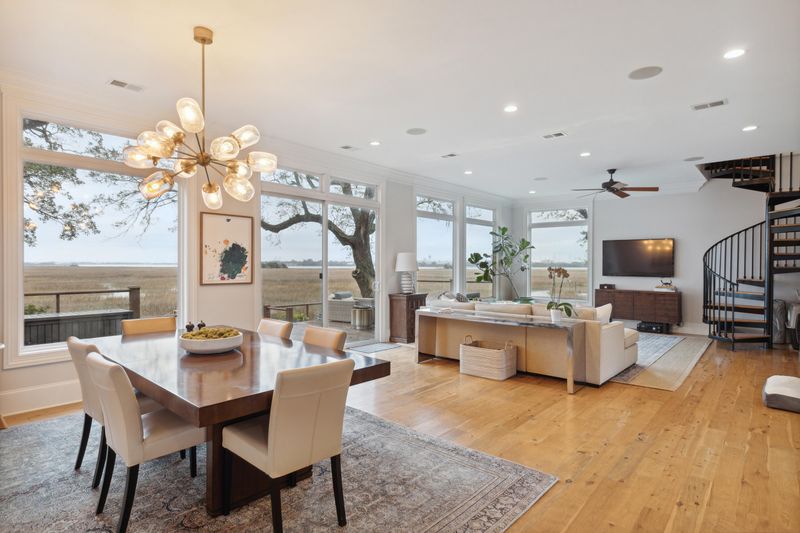 829 Colony Dr, Charleston, SC 29407