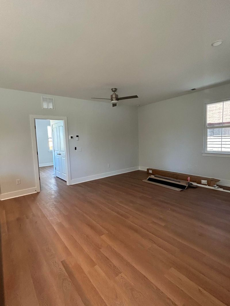 1988 Comstock Ave, North Charleston, SC 29405