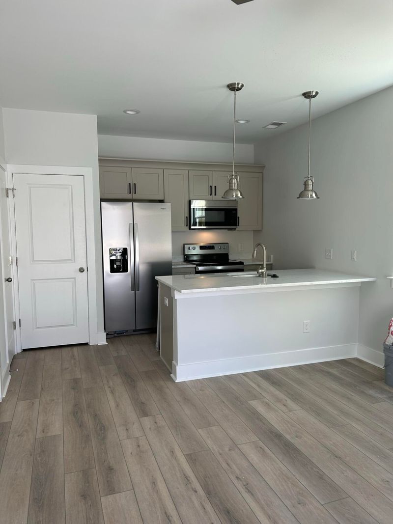 2041 Arbutus Ave, North Charleston, SC 29405