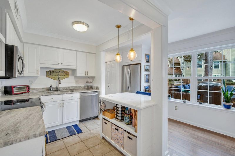 1042 Planters Pl, Mount Pleasant, SC 29464