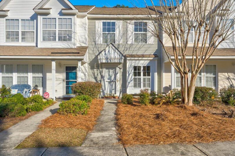 202 Elm Hall Cir, Summerville, SC 29483