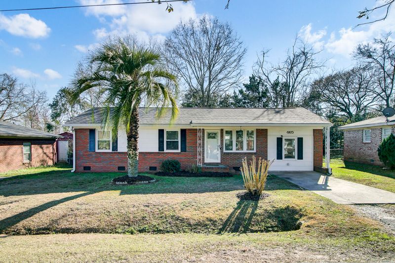 465 Madeline Dr, Goose Creek, SC 29445