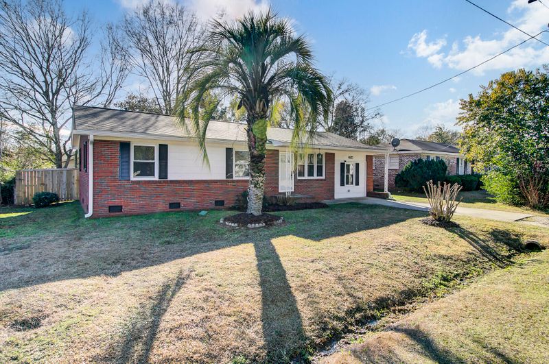 465 Madeline Dr, Goose Creek, SC 29445