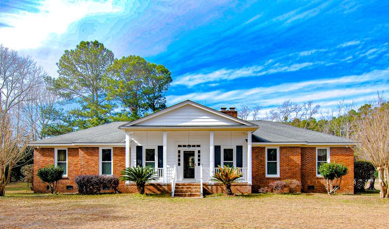 2154 Wampee Dr, Pinopolis, SC 29469