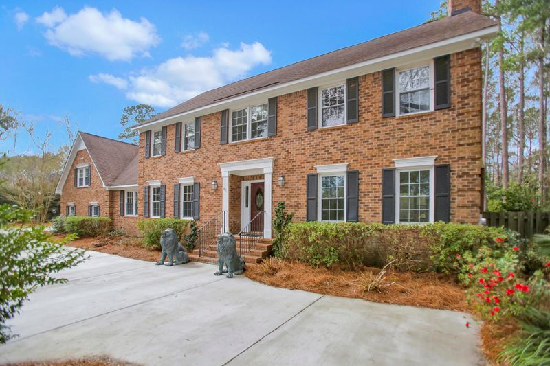 1928 Omni Blvd, Mount Pleasant, SC 29466