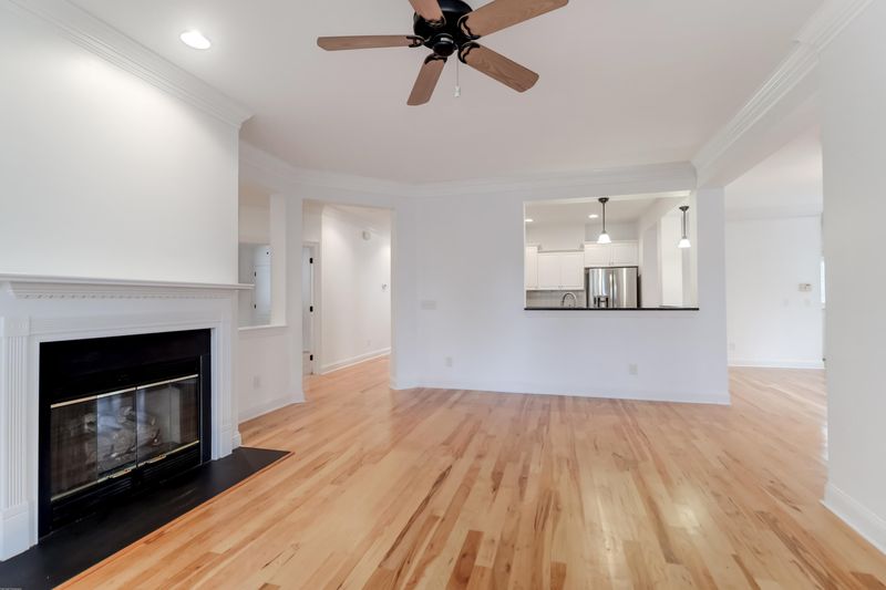 1313 Elfe St, Daniel Island, SC 29492