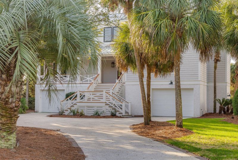 42 Waterway Island Dr, Isle Of Palms, SC 29451