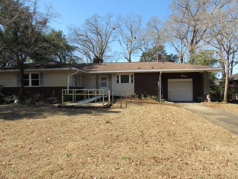 5011 Victoria Ave, North Charleston, SC 29405