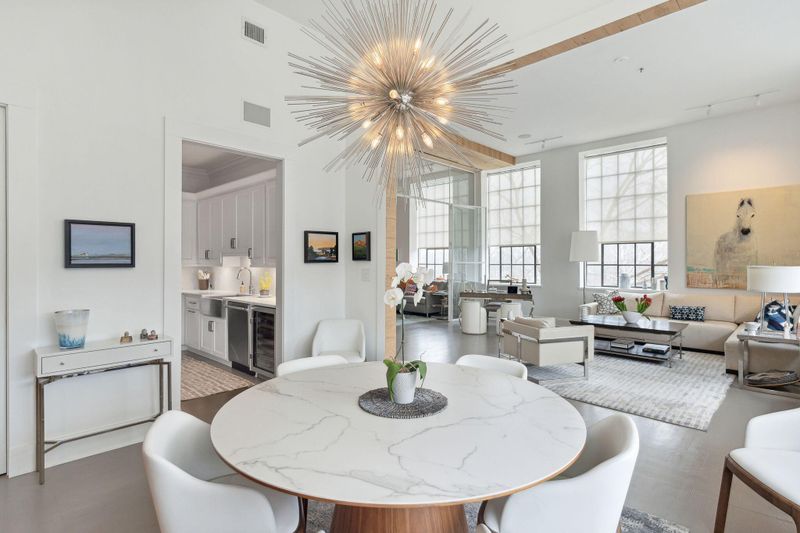 3 Chisolm St #202, Charleston, SC 29401
