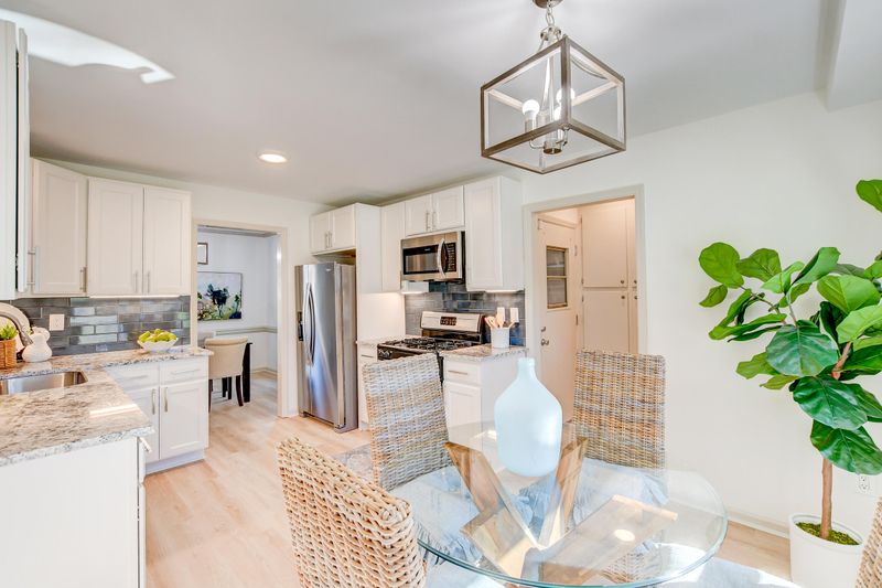 2475 Flamingo Dr, Charleston, SC 29414