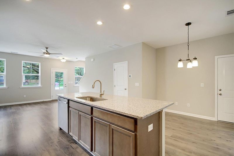 1025 Berry Patch Cir, Summerville, SC 29485