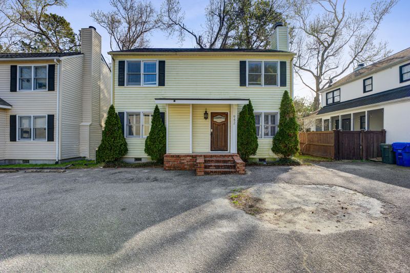 942 Padura, Charleston, SC 29407