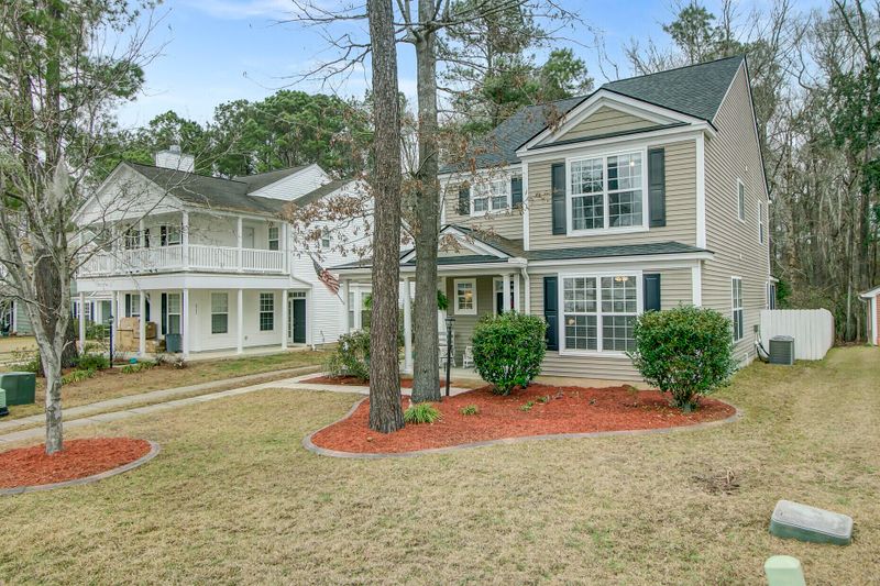 8982 N Red Maple Cir, Summerville, SC 29485