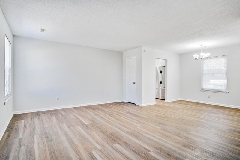 141 Pawley Dr, Summerville, SC 29483