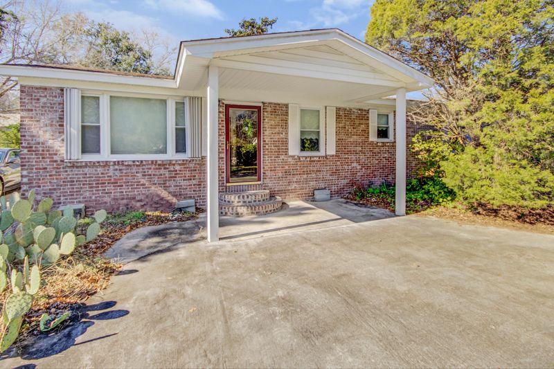 1703 Old Whitesville Rd, Moncks Corner, SC 29461