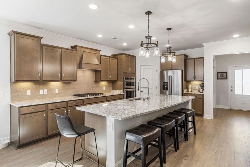 6061 Wilkes Pond Dr, Hollywood, SC 29449