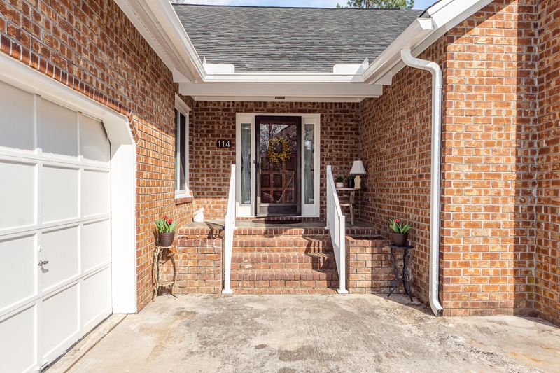 114 High Meadow Pl, Goose Creek, SC 29445