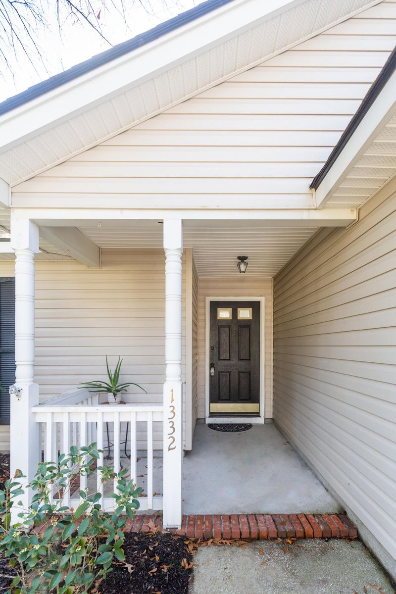 1332 Lexington Dr, Mount Pleasant, SC 29466