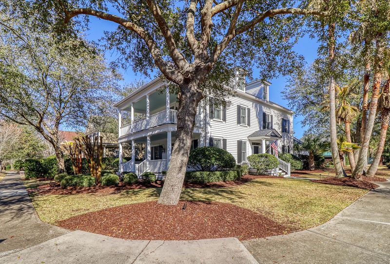 2 Pagett St, Charleston, SC 29492