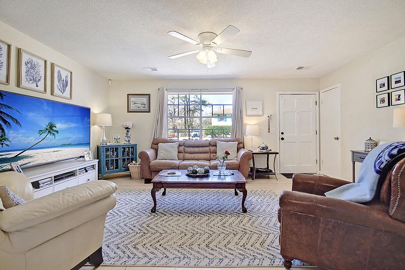 2028 Green Park Ave, Charleston, SC 29414