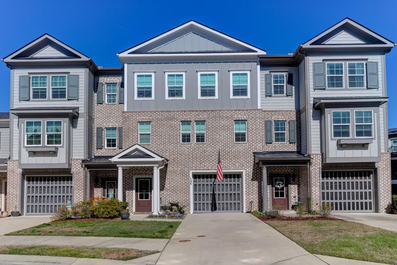 136 Slipper Shell Ct, Mount Pleasant, SC 29464