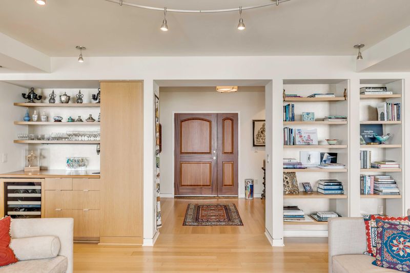 330 Concord St #17 C, Charleston, SC 29401