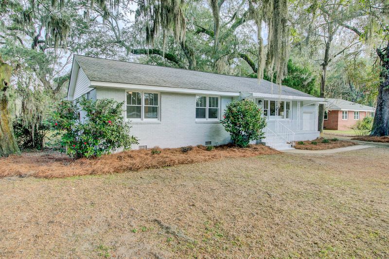 4620 Withers Dr, North Charleston, SC 29405