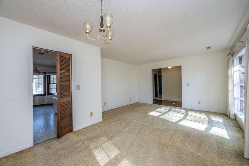 101 Foxborough Rd, Goose Creek, SC 29445