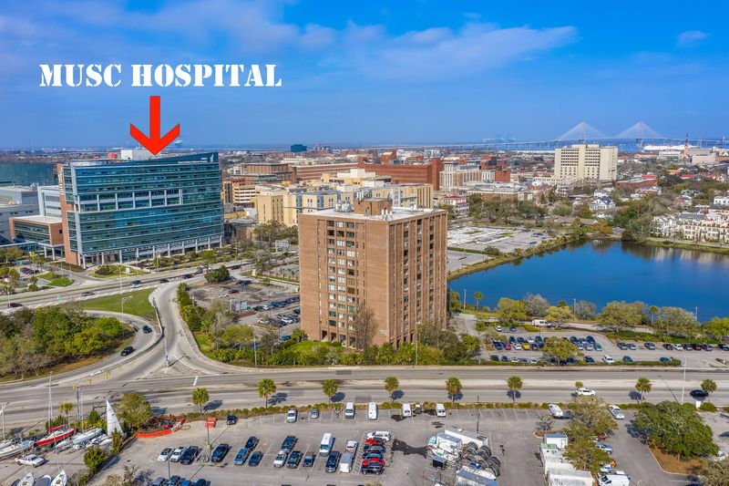 14 Lockwood Dr #5b, Charleston, SC 29401