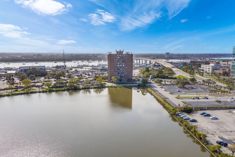 14 Lockwood Dr #5b, Charleston, SC 29401